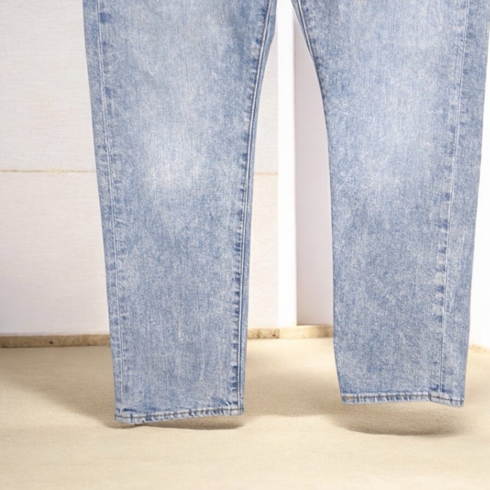 Levi’s Men's Light Blue Jeans Sz 33X30 - Picture 3 of 6